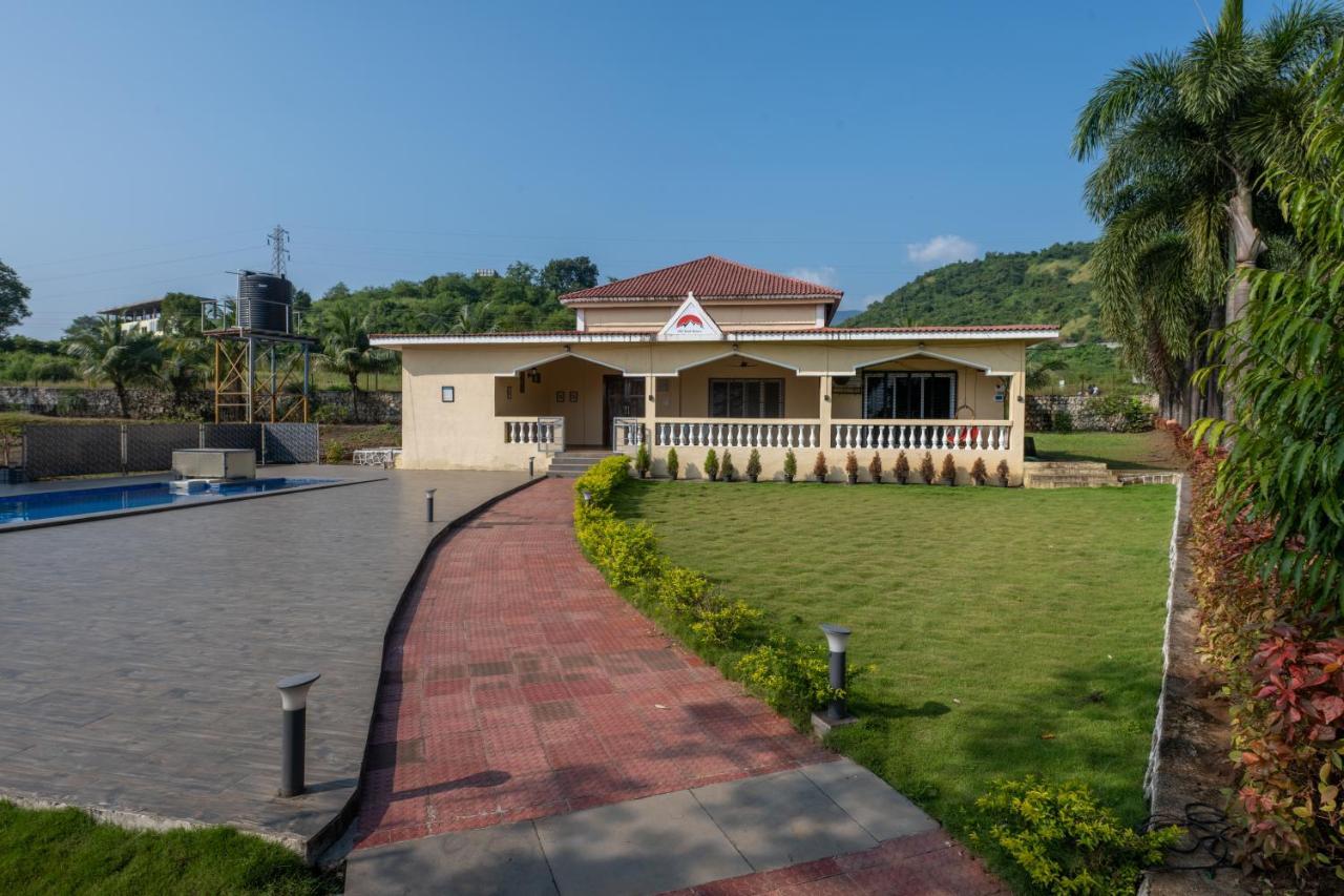 Hillrock Resort & Villas, Neral-Карджат Екстериор снимка