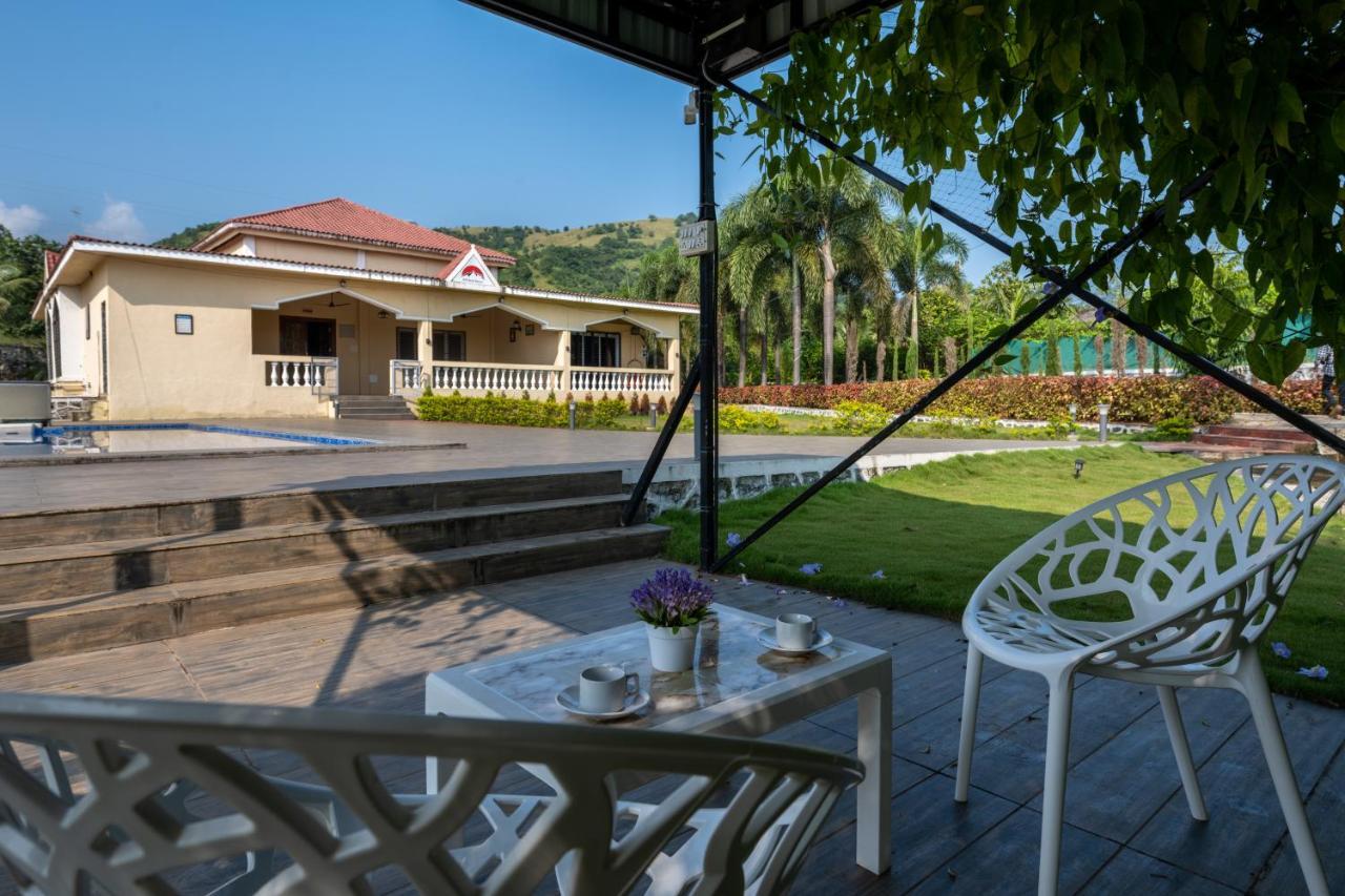Hillrock Resort & Villas, Neral-Карджат Екстериор снимка