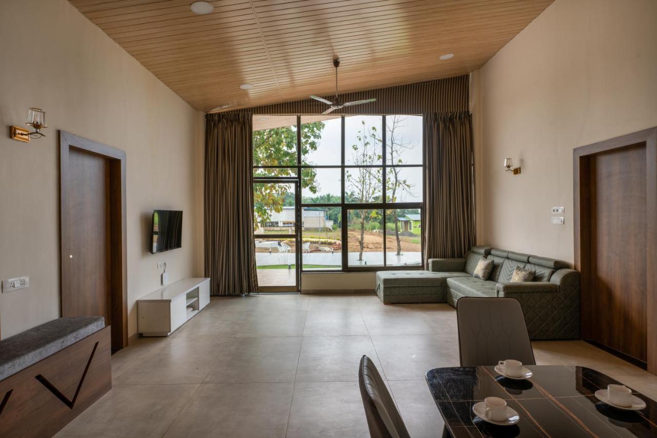 Hillrock Resort & Villas, Neral-Карджат Екстериор снимка