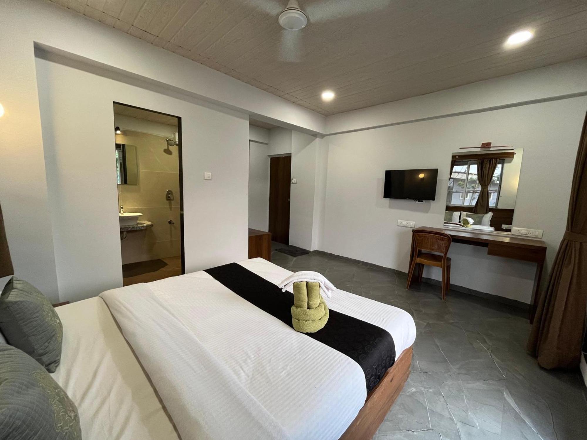 Hillrock Resort & Villas, Neral-Карджат Екстериор снимка
